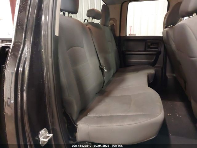 1C6RR7FG6JS246610 RAM 1500 Express  4x4 6'4 Box