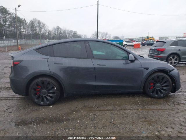 7SAYGDEF1NF379167 Tesla Model Y Performance Dual Motor All-wheel Drive