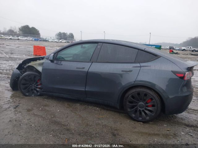7SAYGDEF1NF379167 Tesla Model Y Performance Dual Motor All-wheel Drive