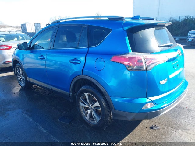JTMRFREV5JJ231843 Toyota Rav4 Adventure/xle