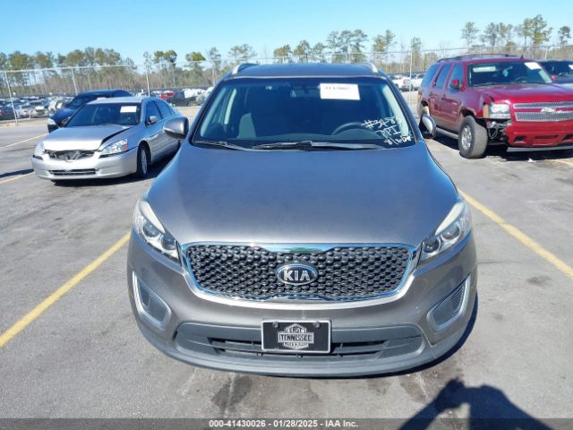 5XYPGDA51GG179486 KIA Sorento 3.3l Lx