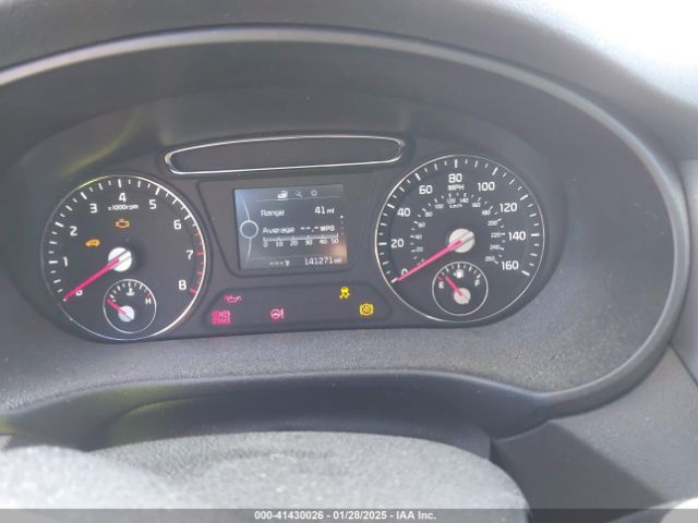 5XYPGDA51GG179486 KIA Sorento 3.3l Lx