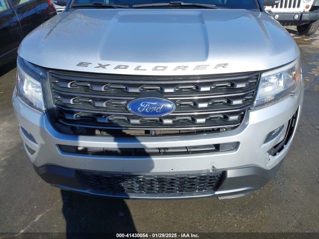 Ford EXPLORER XLT 2017 1FM5K7D88HGD48250 Image 18