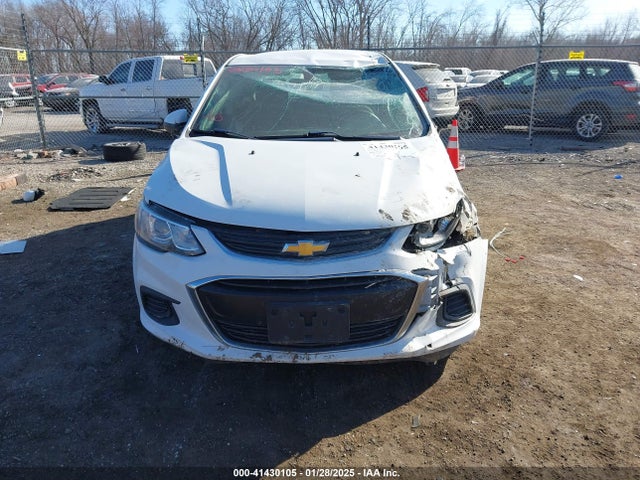 1G1JG6SH8H4137237 Chevrolet Sonic Lt Auto