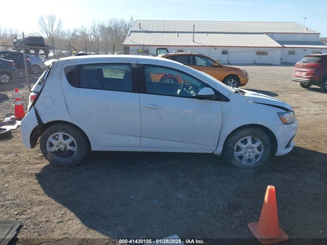 1G1JG6SH8H4137237 Chevrolet Sonic Lt Auto