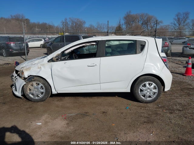 1G1JG6SH8H4137237 Chevrolet Sonic Lt Auto