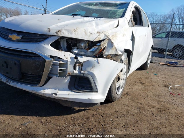 1G1JG6SH8H4137237 Chevrolet Sonic Lt Auto