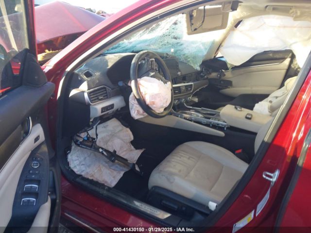 1HGCV2F93JA028050 Honda Accord Touring 2.0t