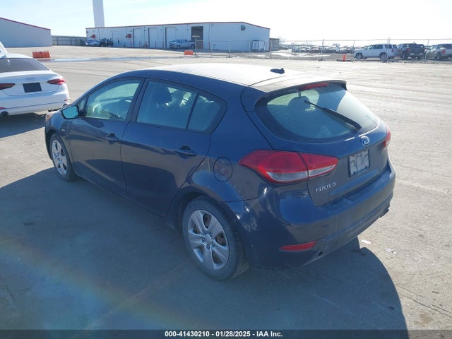 KIA Forte 5-door Lx 2016 KNAFK5A81G5621683 Image 3