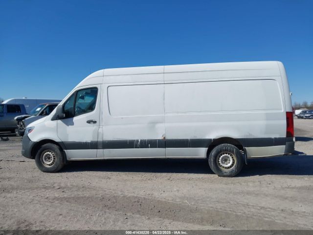 WD3PF1CD3KP062854 Mercedes-Benz Sprinter 2500 High Roof V6