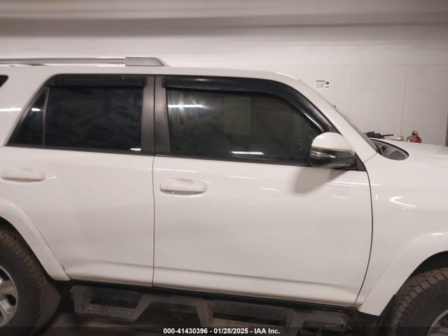Toyota 4runner Sr5 Premium 2018 JTEBU5JR6J5532506 Image 13