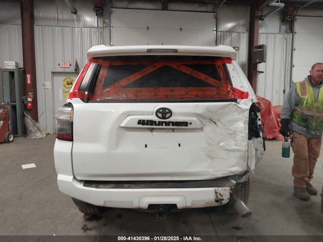 Toyota 4runner Sr5 Premium 2018 JTEBU5JR6J5532506 Image 16