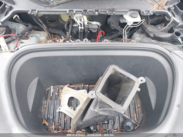 2021 TESLA MODEL Y 5YJYGDED8MF122985 Photo 9
