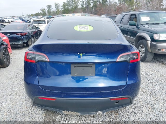 5YJYGDED8MF122985 Tesla Model Y Standard Range Rear-wheel Drive