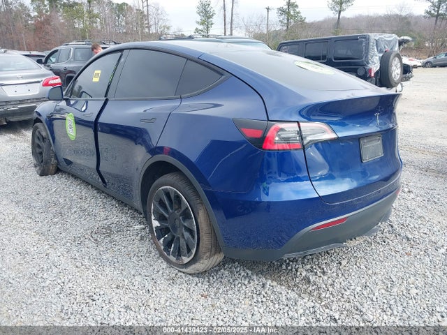 2021 TESLA MODEL Y 5YJYGDED8MF122985 Photo 2