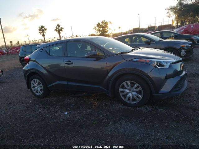 JTNKHMBX1K1048022 Toyota C-HR LE