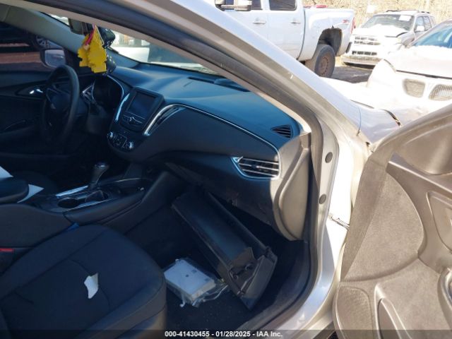 1G1ZE5ST2HF102334 Chevrolet MALIBU 1LT