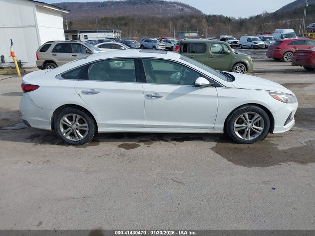 Hyundai Sonata Limited 2018 5NPE34AF5JH667934 Image 13