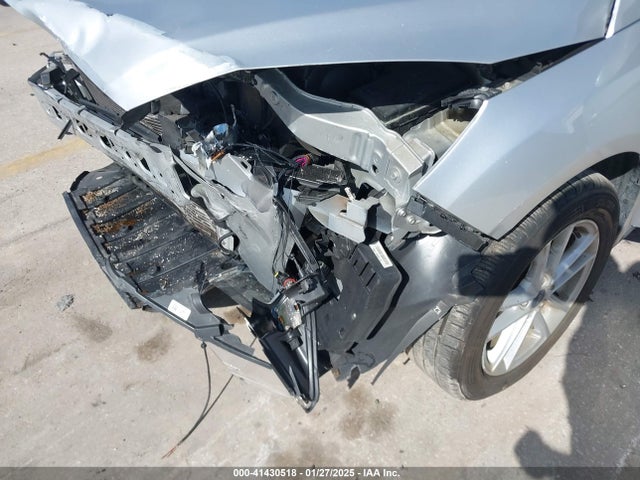 1FADP3F29JL237566 Ford FOCUS SE
