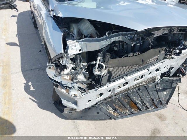 1FADP3F29JL237566 Ford FOCUS SE