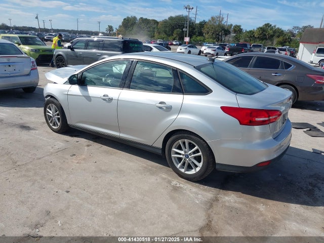 1FADP3F29JL237566 Ford FOCUS SE