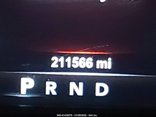 1C6RR7NMXHS876079 RAM 1500 Laramie  4x4 5'7 Box