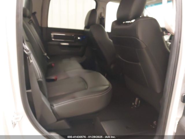 1C6RR7NMXHS876079 RAM 1500 Laramie  4x4 5'7 Box