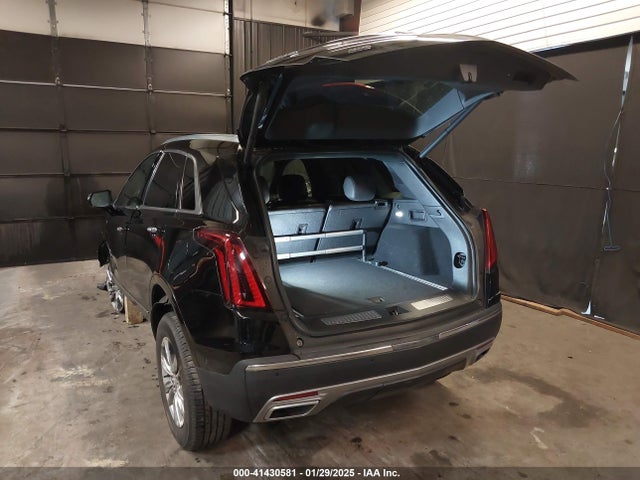 2020 CADILLAC XT5 1GYKNDRS8LZ195989 Photo 2