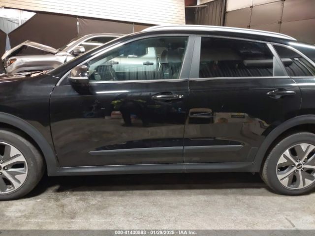 KNDCE3LG3L5073735 KIA Niro Ev Ex Premium