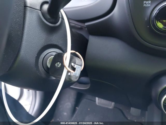 KMHRC8A34PU235621 Hyundai Venue Sel