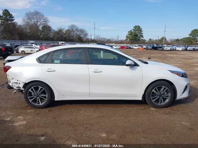 KIA Forte Lxs 2024 3KPF24AD3RE763812 Image 14