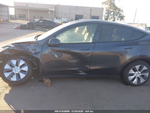 7SAYGDEE3RF987849 Tesla Model Y Long Range Dual Motor All-wheel Drive