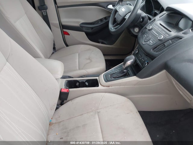 Ford FOCUS SE 2017 1FADP3F25HL295622 Image 5