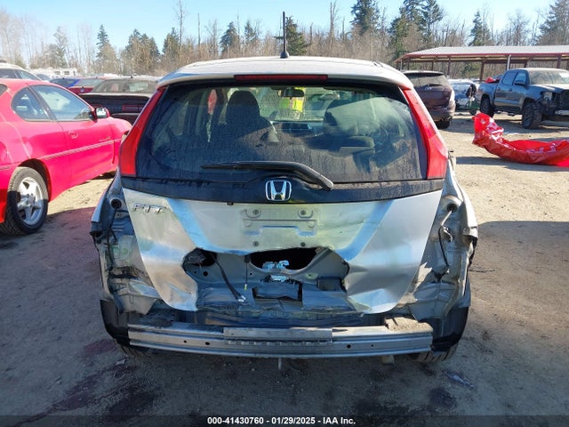 Honda FIT LX 2016 JHMGK5H5XGX039460 Image 17