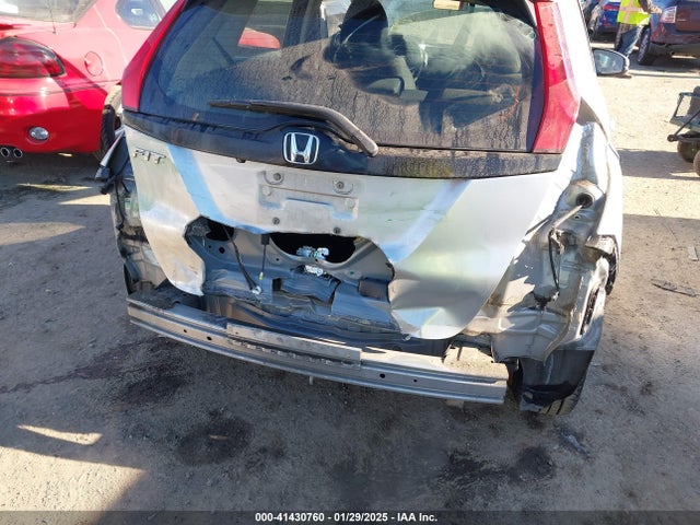 Honda FIT LX 2016 JHMGK5H5XGX039460 Image 6