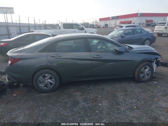KMHLL4DG5SU875925 Hyundai ELANTRA SE