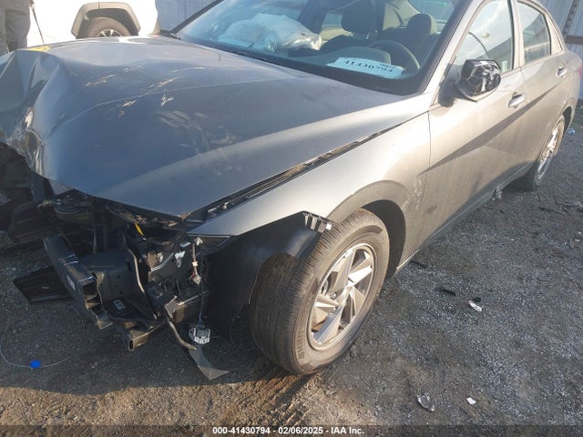 KMHLL4DG5SU875925 Hyundai ELANTRA SE