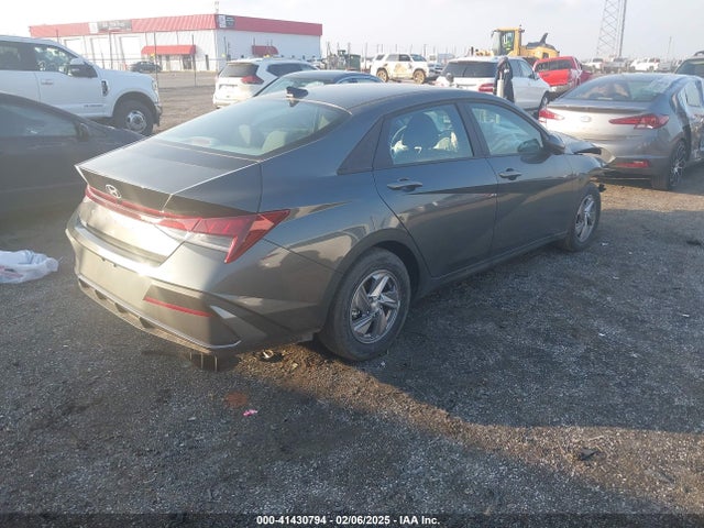 KMHLL4DG5SU875925 Hyundai ELANTRA SE