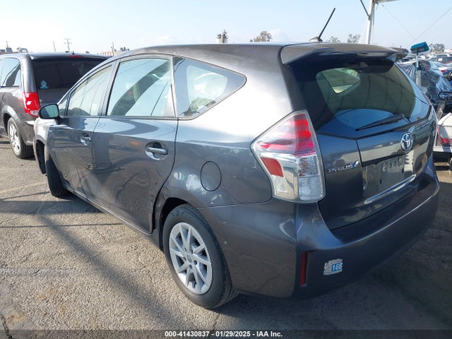 Toyota Prius V Two 2015 JTDZN3EU3FJ037441 Image 3