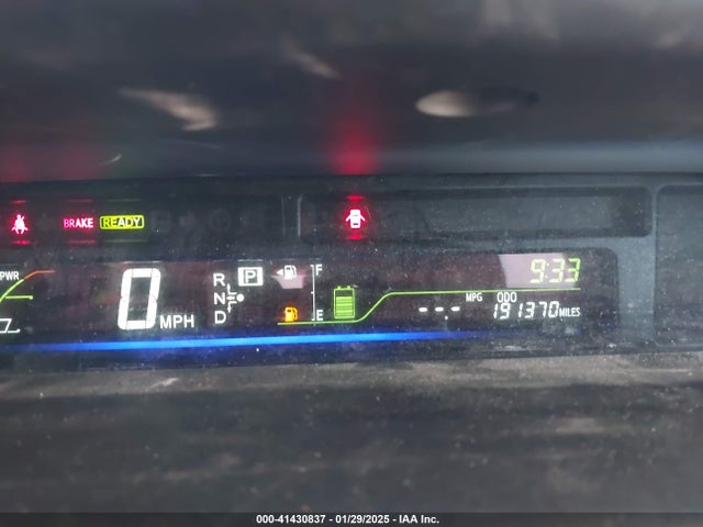 Toyota Prius V Two 2015 JTDZN3EU3FJ037441 Image 7