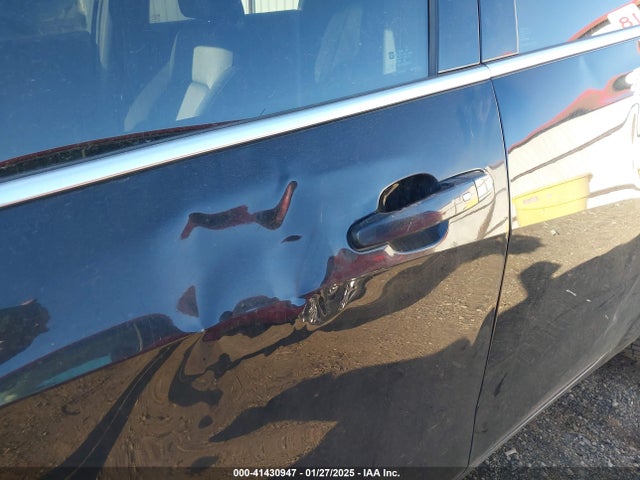 1G1ZD5ST9JF146825 Chevrolet MALIBU LT
