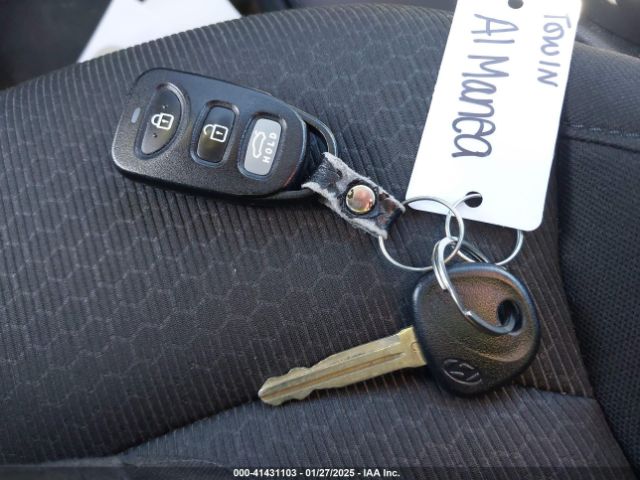 5NPD74LF5JH376878 Hyundai ELANTRA SE