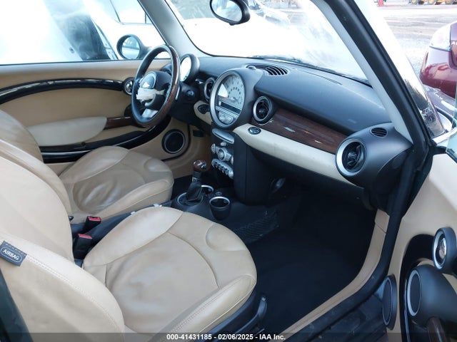 2008 MINI COOPER S CLUBMAN WMWMM33538TP88892 Photo 4