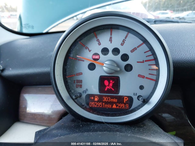 2008 MINI COOPER S CLUBMAN WMWMM33538TP88892 Photo 6