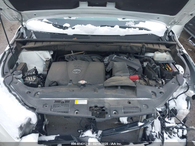 Toyota Highlander Limited Platinum 2019 5TDDZRFH2KS746197 Image 10
