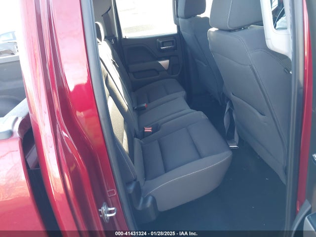 1GCVKREC0JZ177104 Chevrolet Silverado 1500 2lt