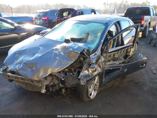 Ford FOCUS SE 2014 1FADP3F2XEL416429 Image 2