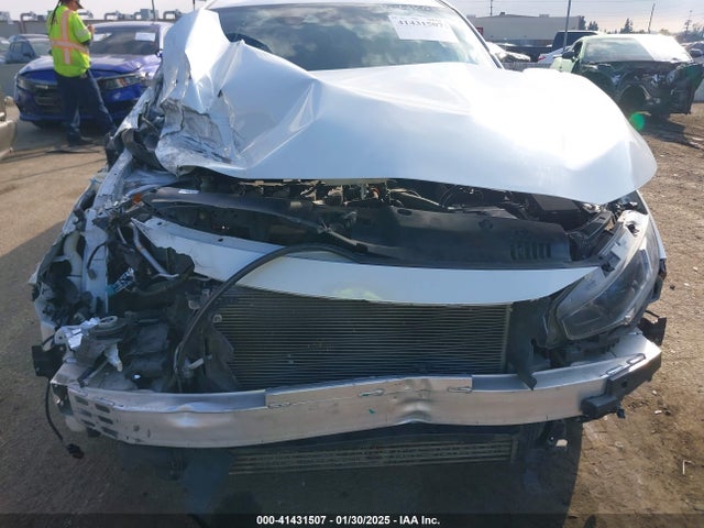 19XFC1F32KE202700 Honda CIVIC EX