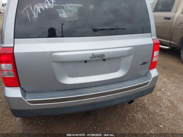 1C4NJPBA5GD642220 Jeep Patriot Sport Se