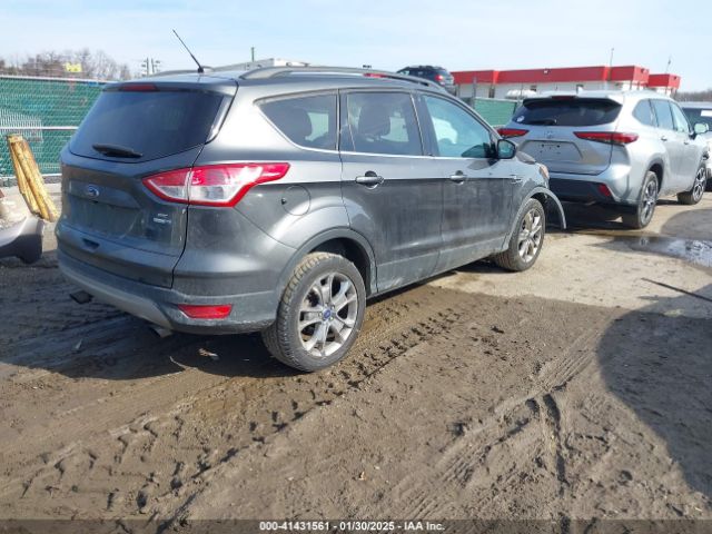 1FMCU9GX8FUB00370 Ford ESCAPE SE